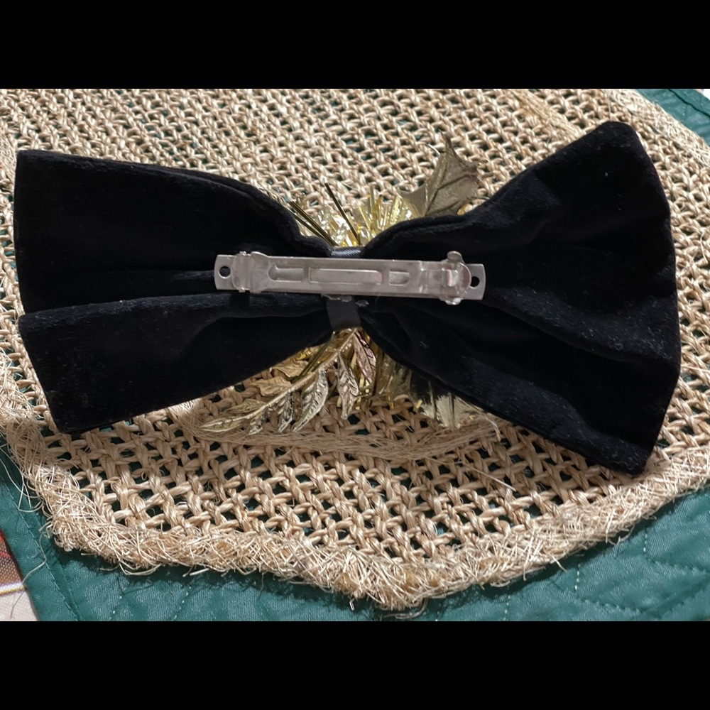 Hair Bow - Picture 2 of 2